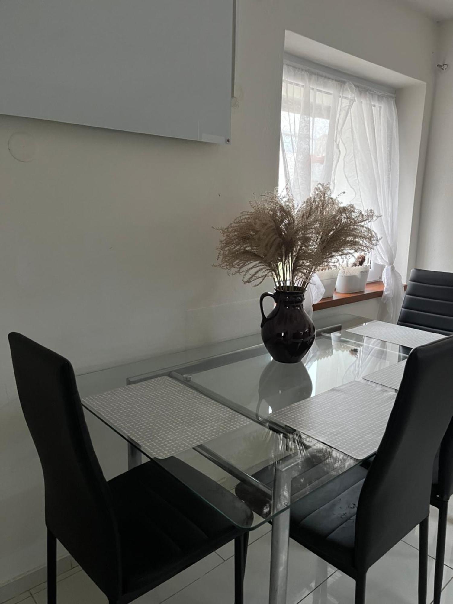 Apartment Na Lipove V Hlohovci *